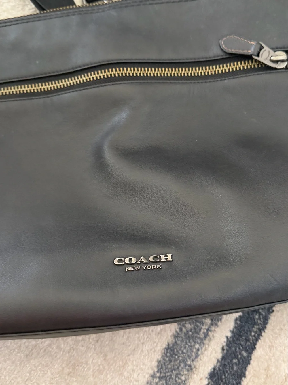 Coach Black Leather Crossbody Messenger Bag with Front Zip strap missing clip